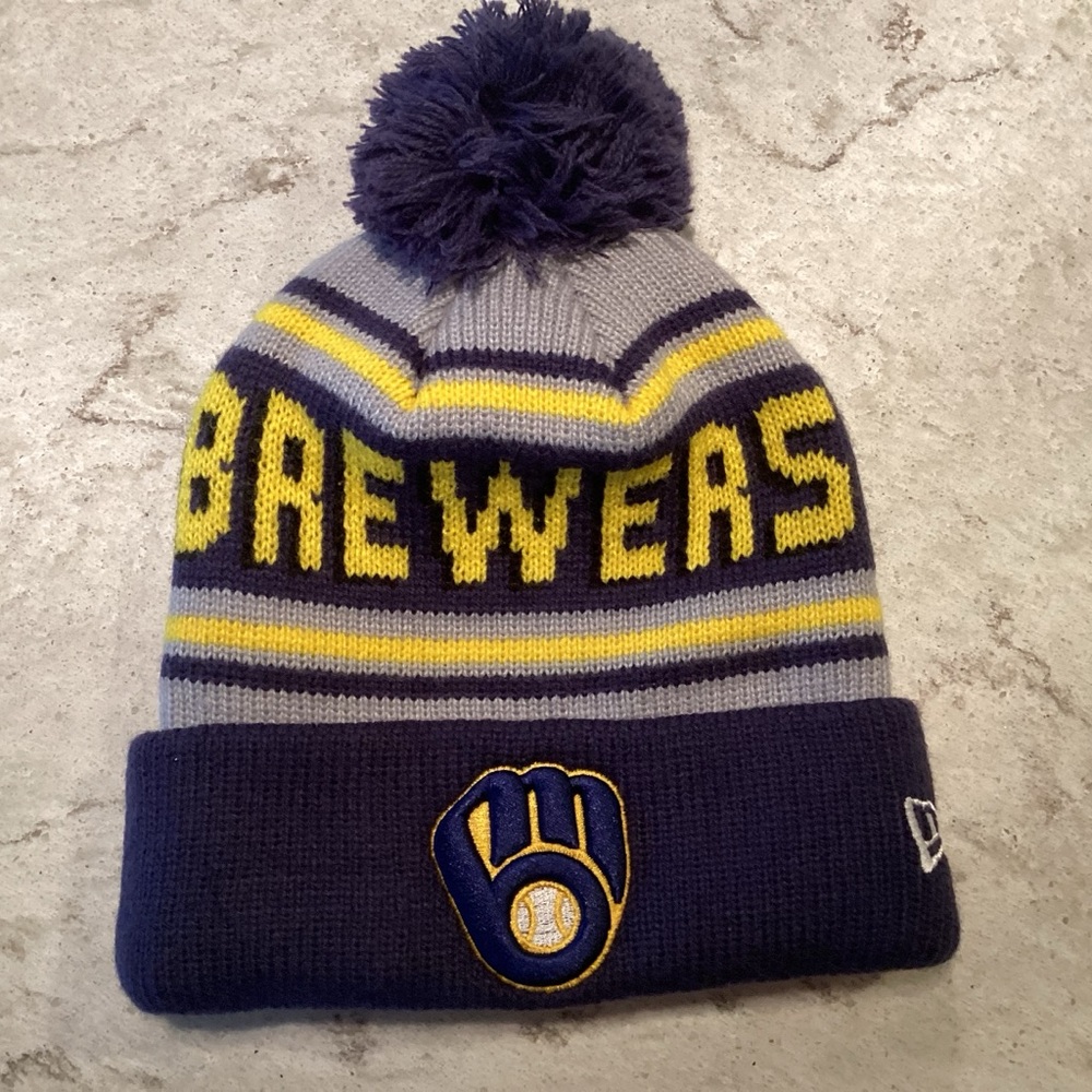 brewers winter hat - Picture 3 of 3